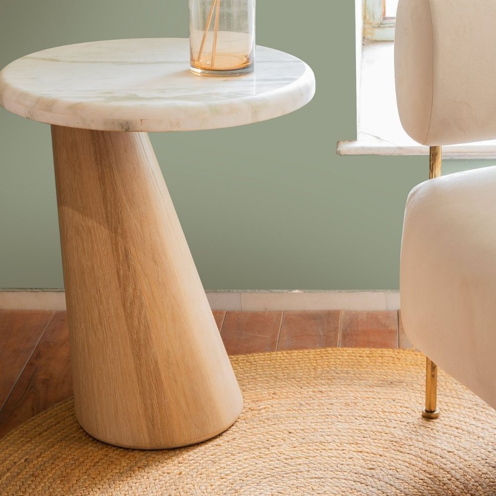 Side & Nesting Tables